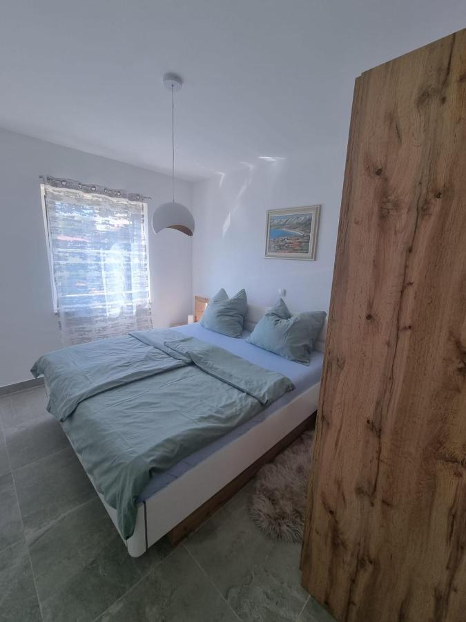Villa Marta Porat  Buitenkant foto