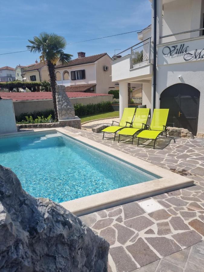 Villa Marta Porat  Buitenkant foto