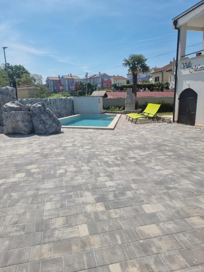 Villa Marta Porat  Buitenkant foto