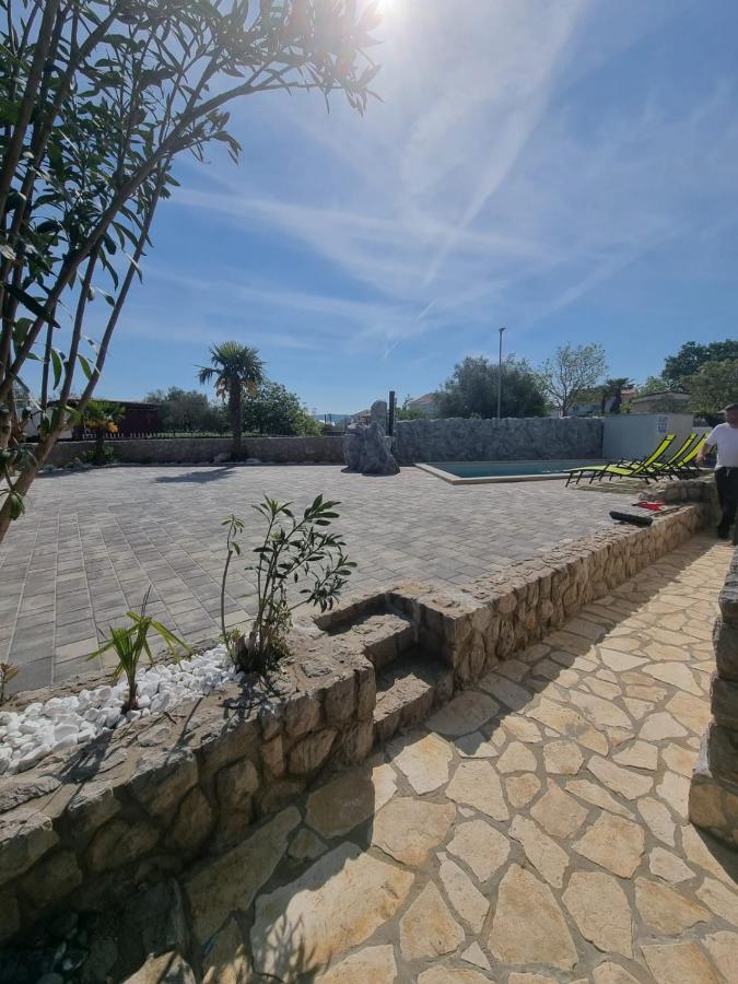 Villa Marta Porat  Buitenkant foto