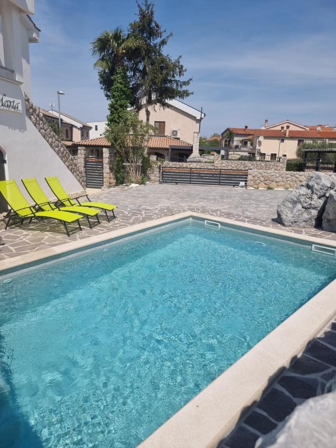 Villa Marta Porat  Buitenkant foto
