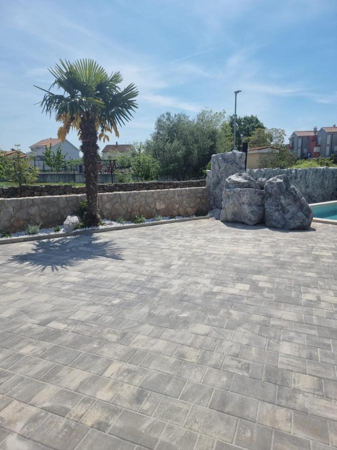 Villa Marta Porat  Buitenkant foto