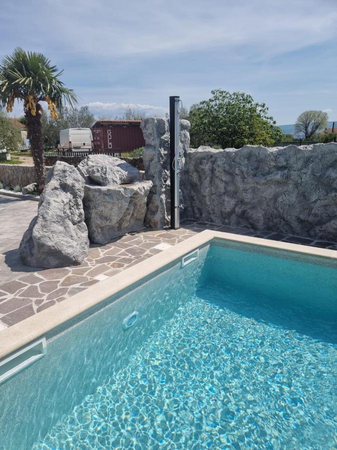 Villa Marta Porat  Buitenkant foto