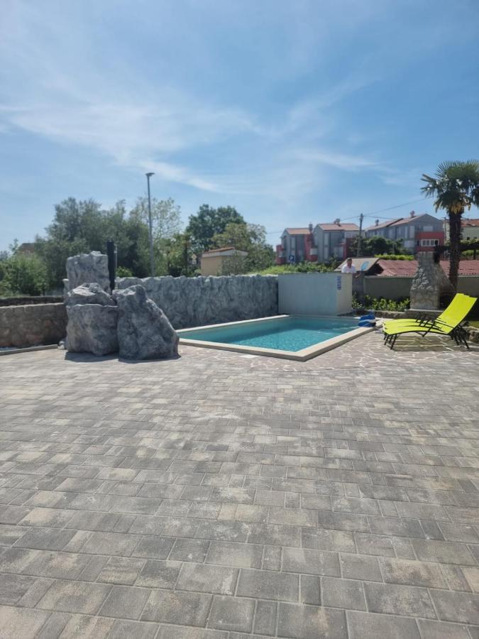 Villa Marta Porat  Buitenkant foto