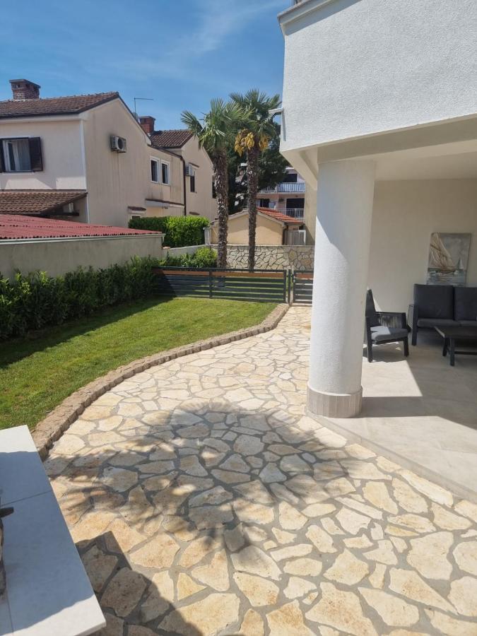 Villa Marta Porat  Buitenkant foto